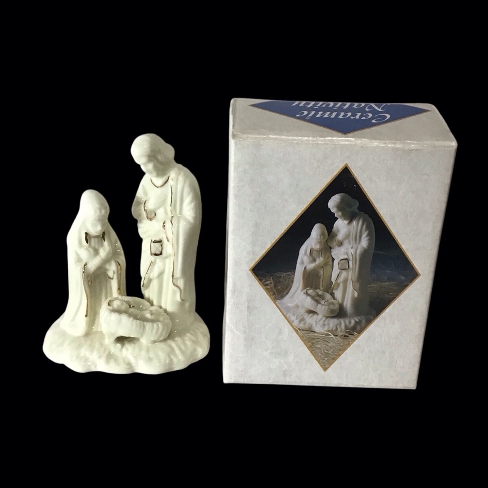 Giftco Inc Ceramic Nativity Figurine Scene 4 Inch‎